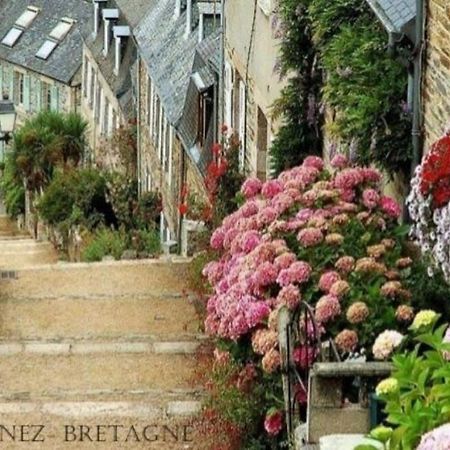 Vila Brelevenez 18 Rue Crec H Quellien Lannion Exteriér fotografie